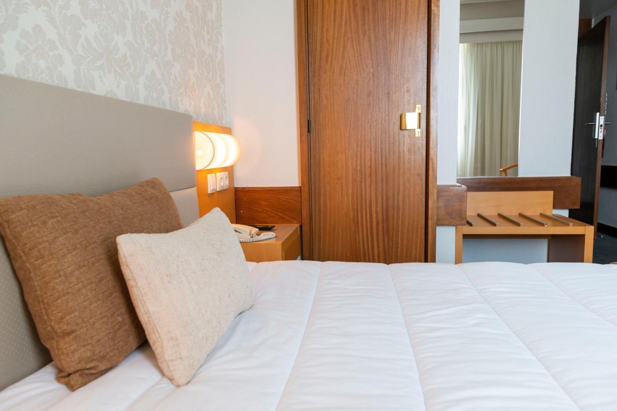 Hotel Eurosol Leiria & Jardim Экстерьер фото