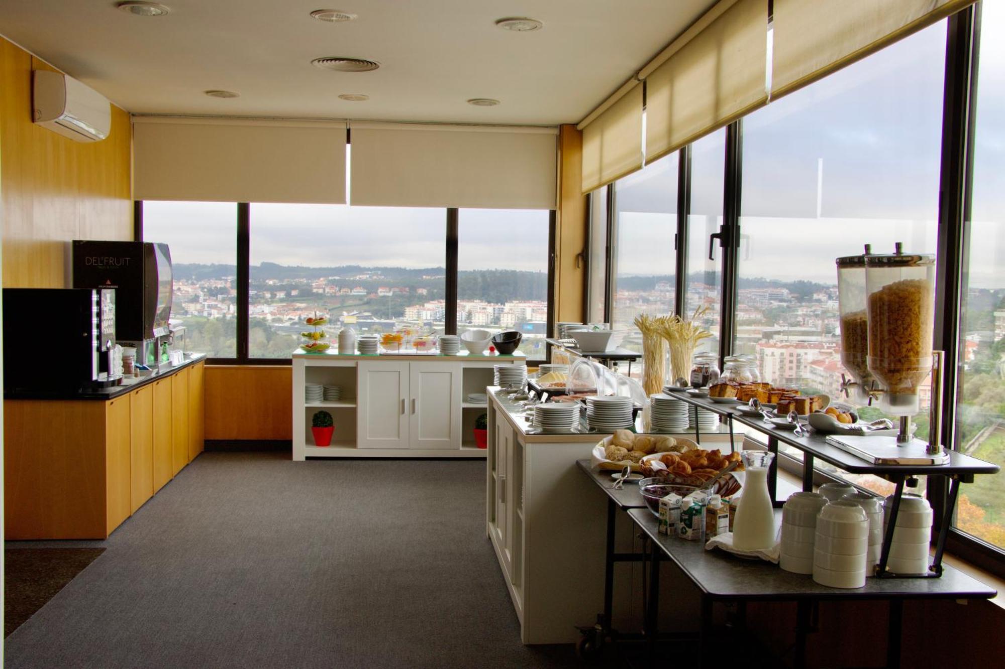 Hotel Eurosol Leiria & Jardim Экстерьер фото