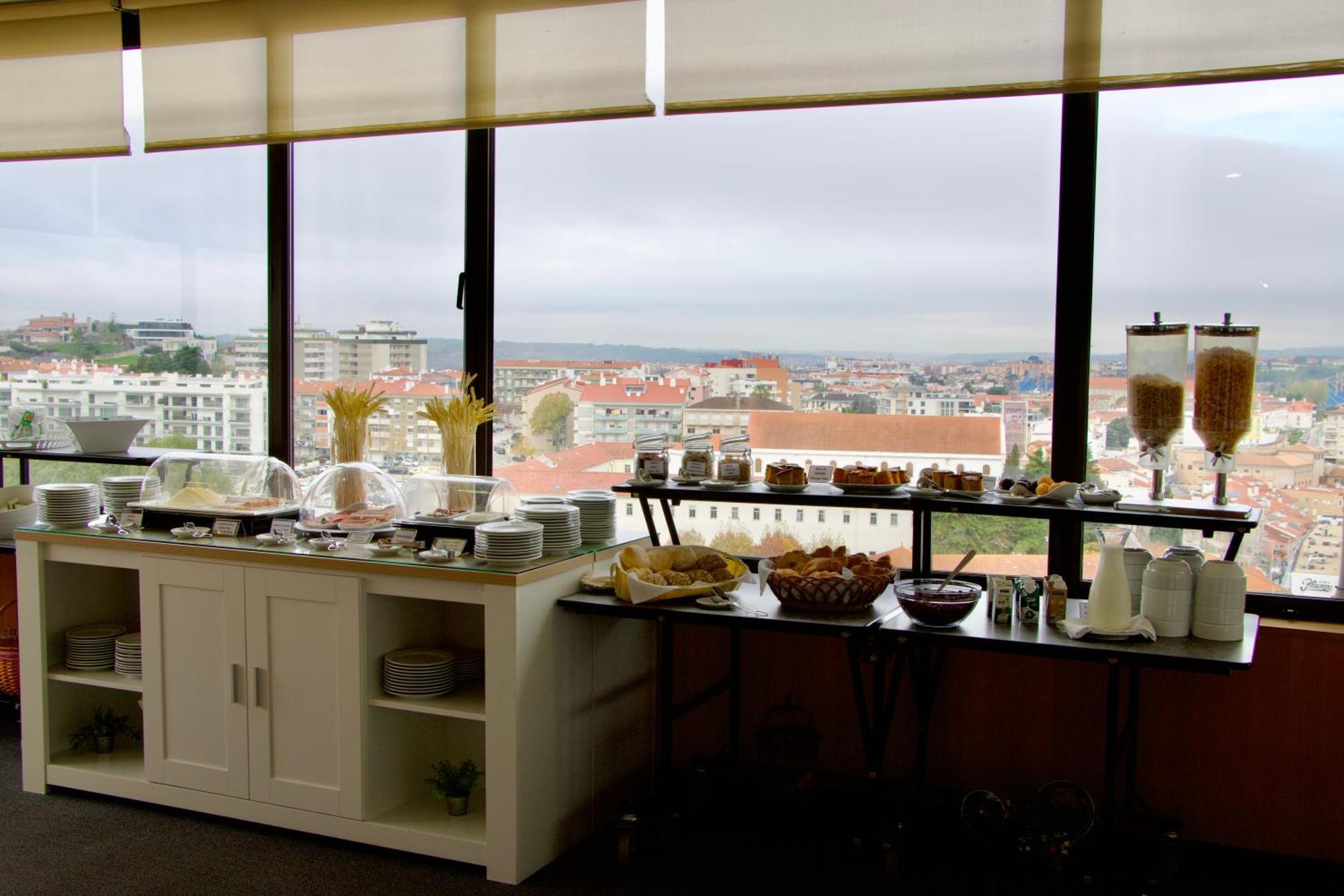 Hotel Eurosol Leiria & Jardim Экстерьер фото